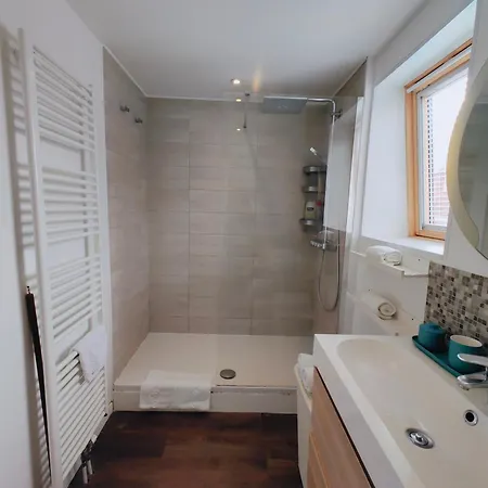 Amazing House 4 Bedrooms Parking Close To Lille Casa de Férias *