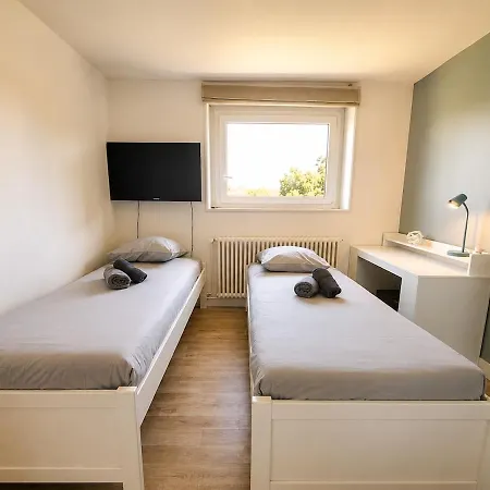 Maison Spacieuse 8 Pers Avec Jardin Aux Portes De Lille *