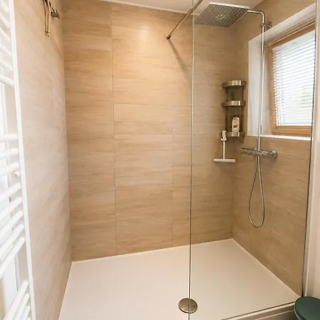 Ferienhaus Maison Spacieuse 8 Pers Avec Jardin Aux Portes De Lille